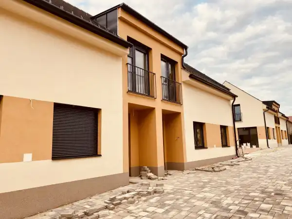 Eladó új építésű ikerház, Balatonszárszó 1+3 szoba 88 m² 102.35 M Ft + Áfa